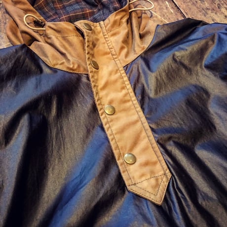 Bibury Court / Waxde Cotton Poncho