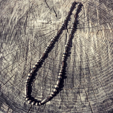 NAVAJO / Silver beads chain
