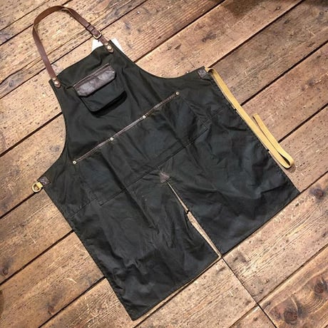 Bibury Court / Waxed Apron