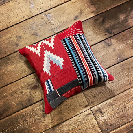 EarthSpirit original / CHIMAYO RUG CUSHION