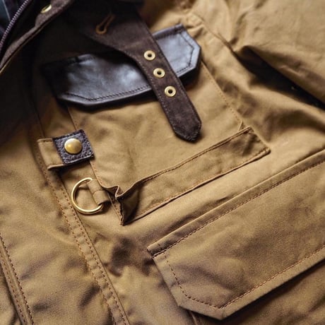 BiburyCourt / Waxedcotton fieldjacket