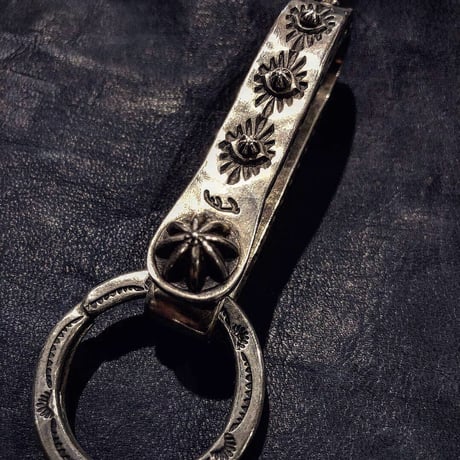 DEERHORNSMITHS / Silver key Hook