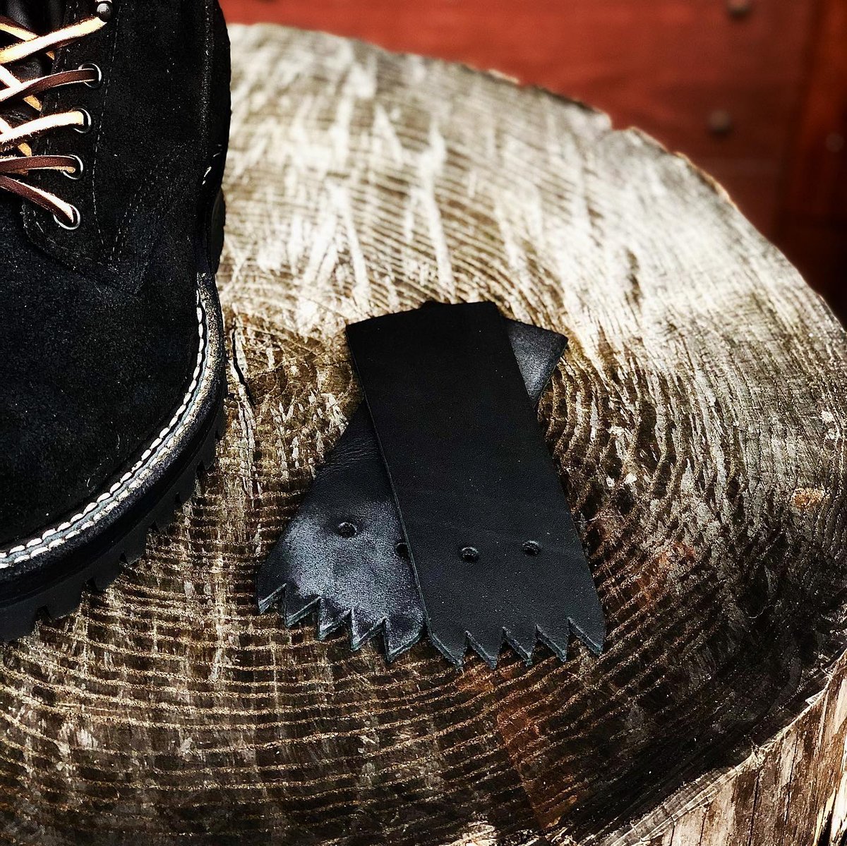 WHITE'S / SMOKE JUMPER BLACK ROUGHOUT8' | GOLDR