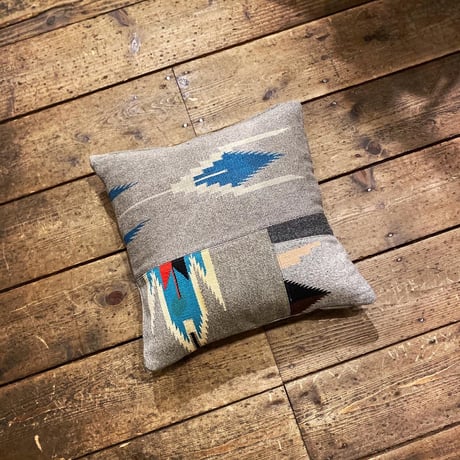 EarthSpirit original / CHIMAYO RUG CUSHION