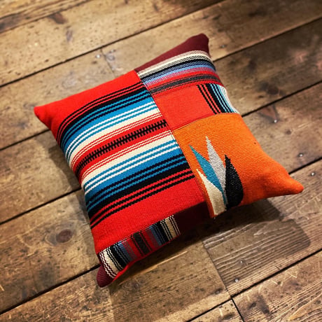 EarthSpirit original / CHIMAYO RUG CUSHION