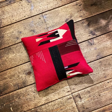 EarthSpirit original / CHIMAYO RUG CUSHION
