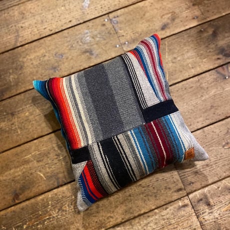 EarthSpirit original / CHIMAYO RUG CUSHION