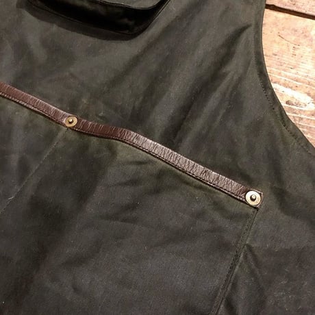 Bibury Court / Waxed Apron
