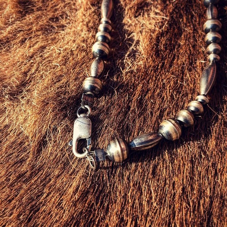 NAVAJO / Silver beads chain