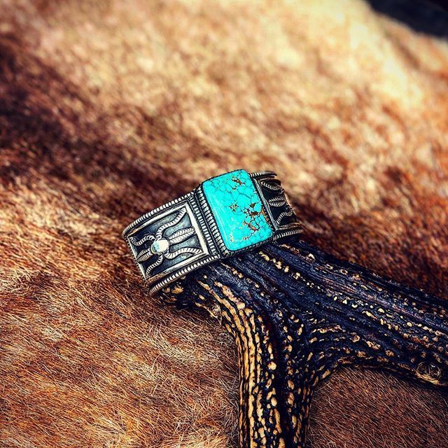 Calvin Murtinez / モレンシーターコイズバングル | GOLDRUSH ONL