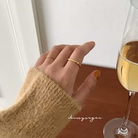 キュービックジルコニアのゴールドリング