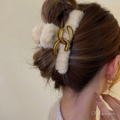クロスC ファーヘアクリップ