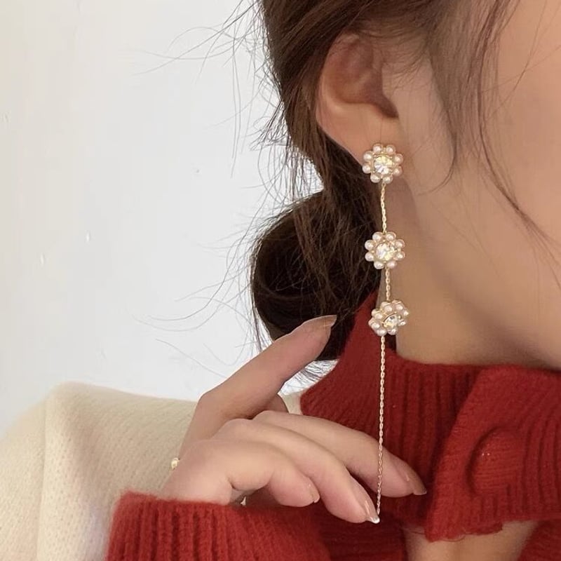 即納】フラワーパールのゆらゆらビジュー ピアス/イヤリング のコピー