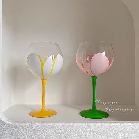 チューリップのヴィンテージペイントグラス
