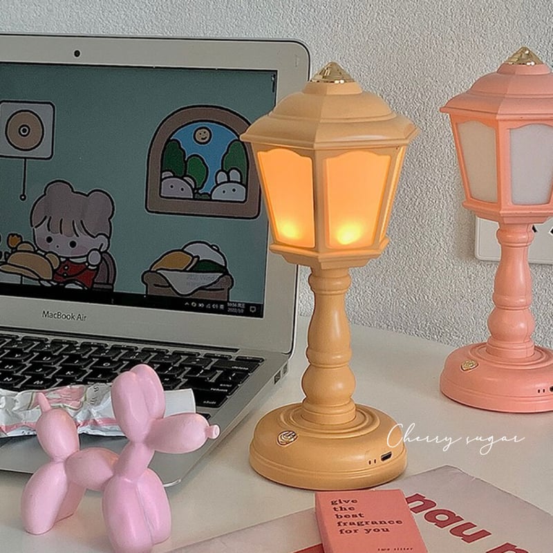 レトロな街灯ランプ | Cherry Sugar