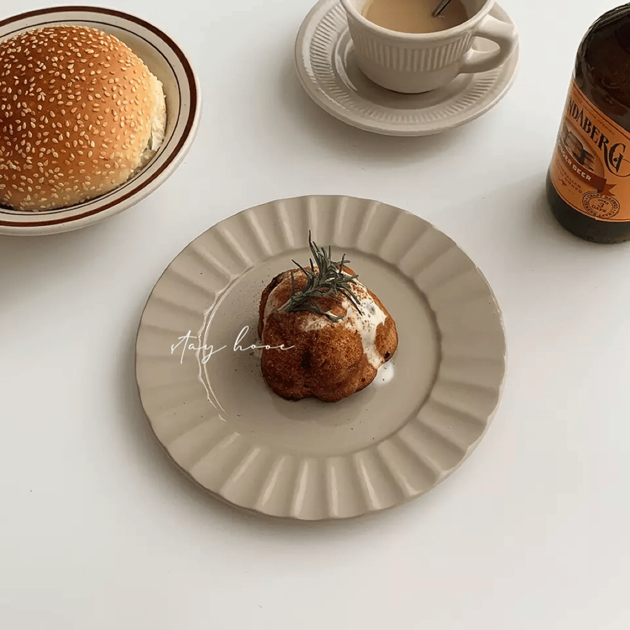 5eba12e4cee9ea66af8d39f4