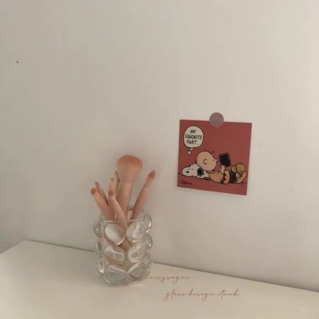 ガラスのデザインスタンド