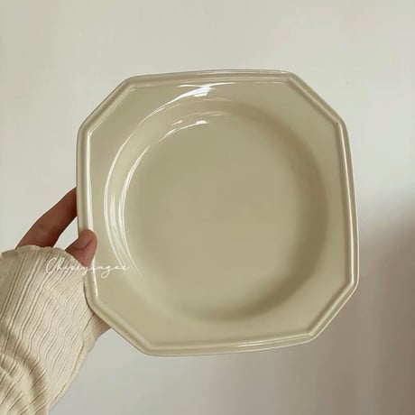 陶器のフルーツディッシュ