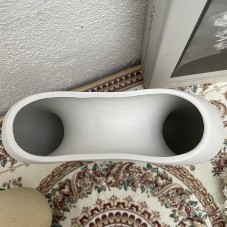 陶器のハーフ花瓶