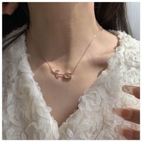 クリアチューリップビジューネックレス