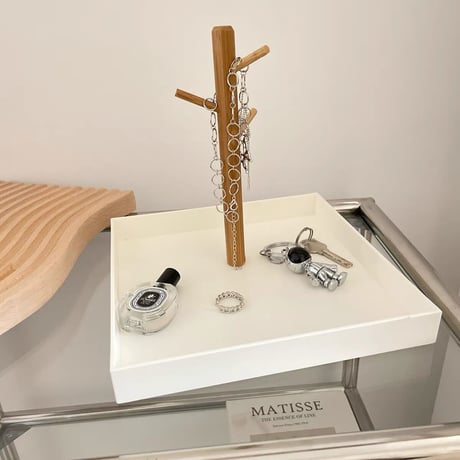 シンプルなウッドツリーのトレイ
