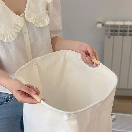 ナチュラルなウッド収納バスケット