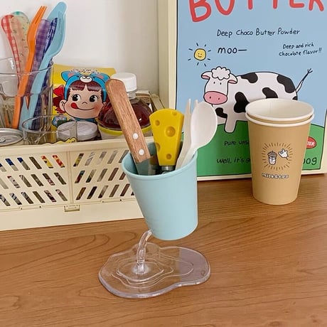 アートなバケツのペン立て