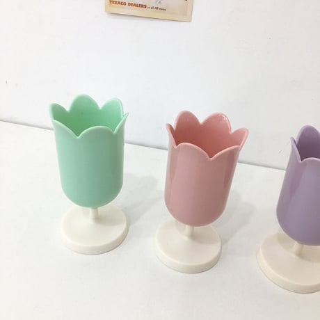 チューリップ ホルダー