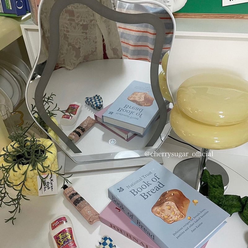 ニュアンスLEDメイクミラー | Cherry Sugar