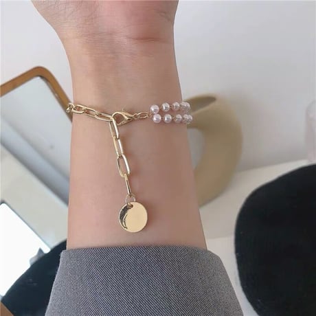 コインモチーフパールブレスレット