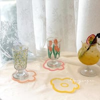 お花の透明なコースター