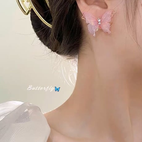 クリアラメバタフライピアス