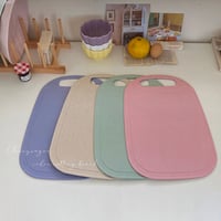 パステルカラーのカッティングボード