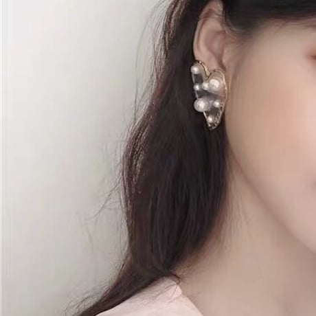 【一部即納】ハートのゴールドとパールのクリアピアス/イヤリング