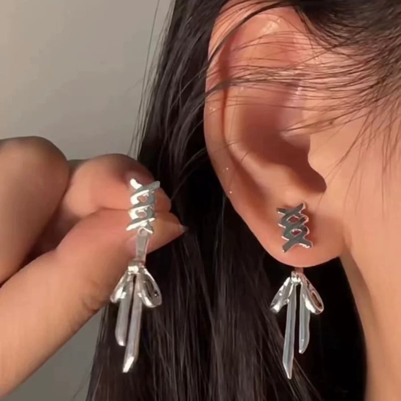 シルバー編み上げリボンピアス | Cherry Sugar