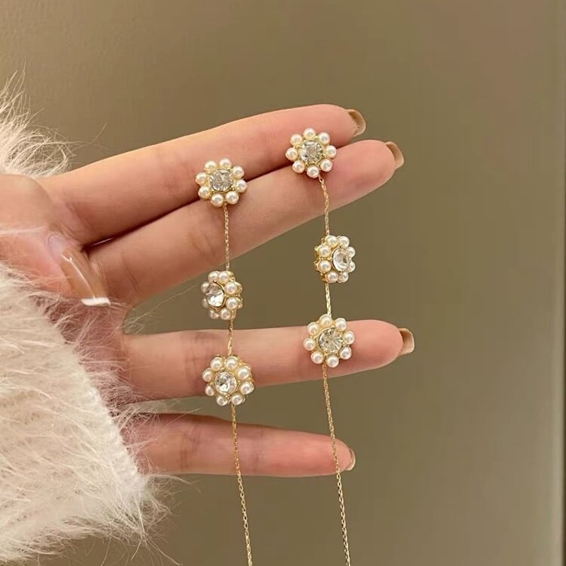 即納】フラワーパールのゆらゆらビジュー ピアス/イヤリング のコピー 