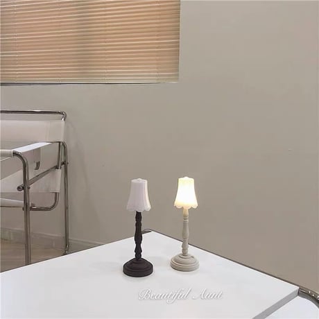 小さなレトロなランプ
