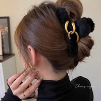 クロスC ファーヘアクリップ