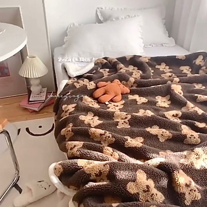 リボンベアのふわふわブランケット【M】 | Cherry Sugar