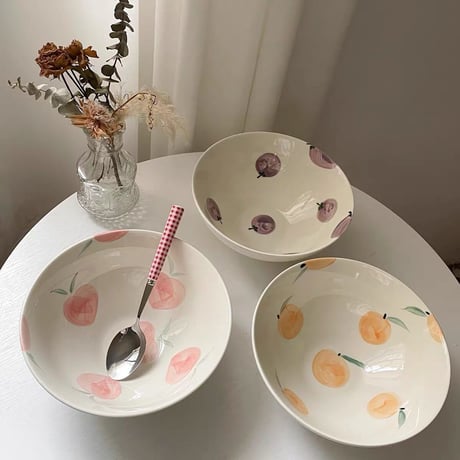陶器のフルーツボウル