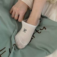 刺繍リボンスニーカーソックス