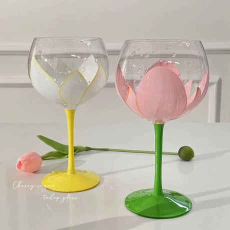 チューリップのヴィンテージペイントグラス