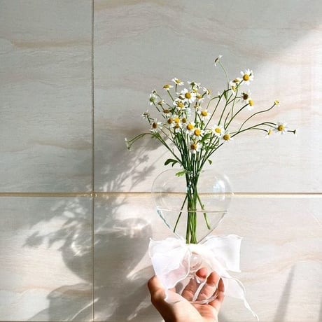 ガラスのハートの花瓶