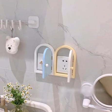 ミニドアなパステルカラーのコンセントカバー