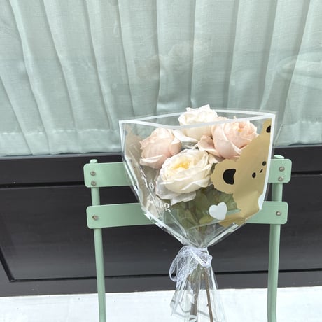 くまさんラッピングの造花のブーケ
