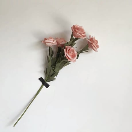 造花のローズ