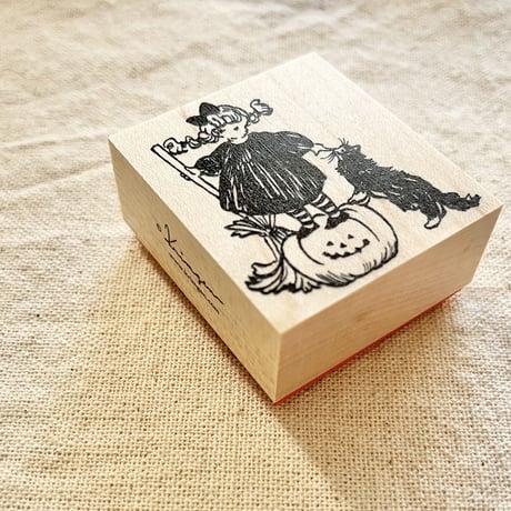 No.184: Witch on Pumpkin はんこ