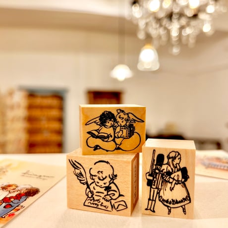 "Two Angels Reading Books” Stamp （No.228  本を読む二人の天使 ハンコ）