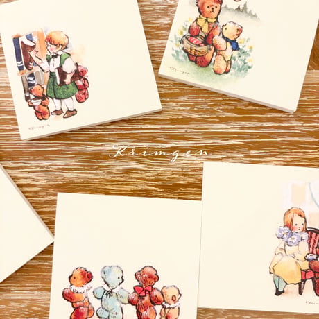 "Child in Library" memo pad