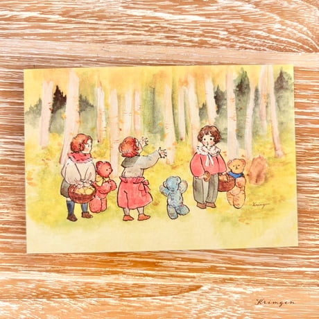 25K-34: "Three Kids in Autumn Woods" postcard